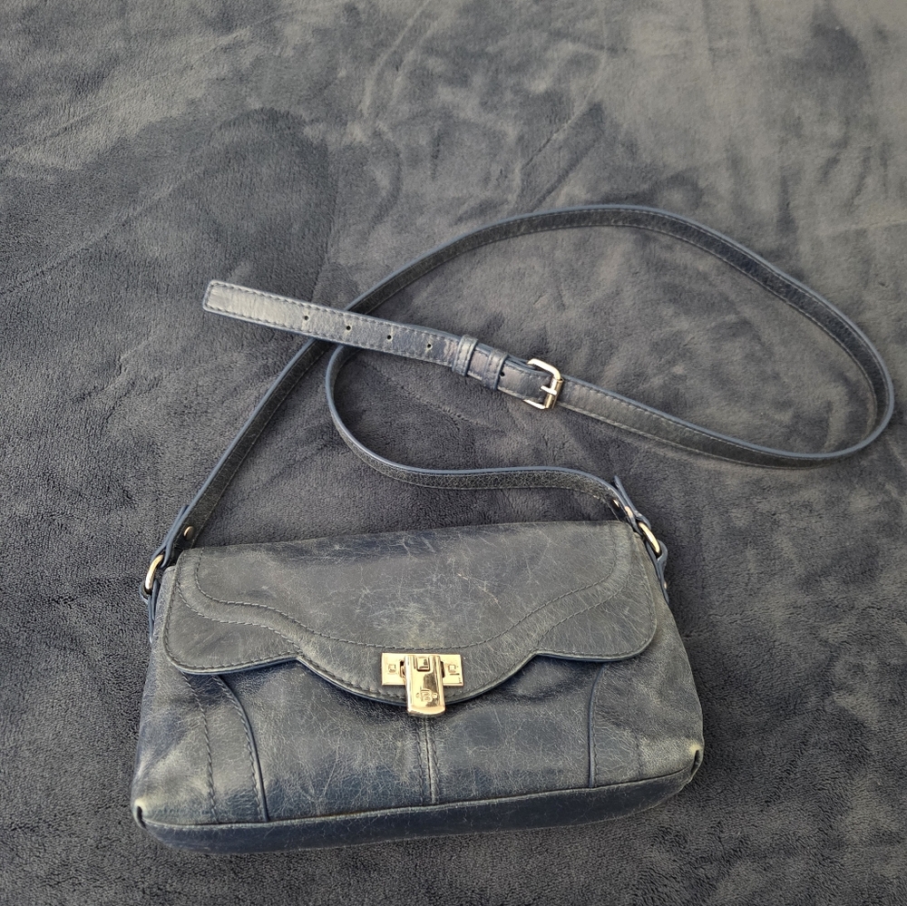 B Makowsky Distressed Blue Leather Purse With Leopard Print Lining